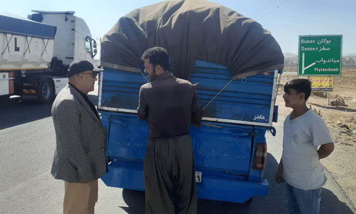  توقیف ۲ خودروی سایپای حامل چوب آلات قاچاق  در مورخە ۲٦ و ۲۷ شهریورماە در بوکان